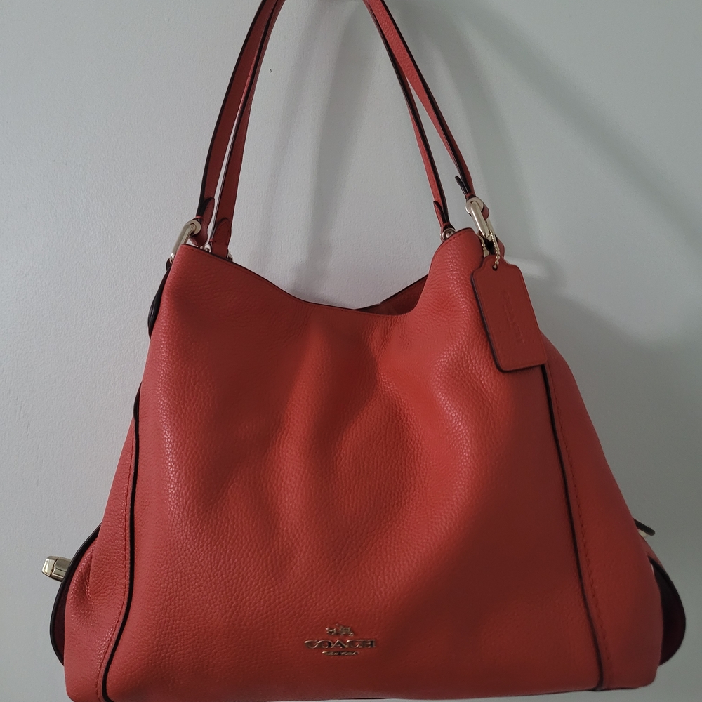 Coach Pebbled Red Leather Edie 57125❤️